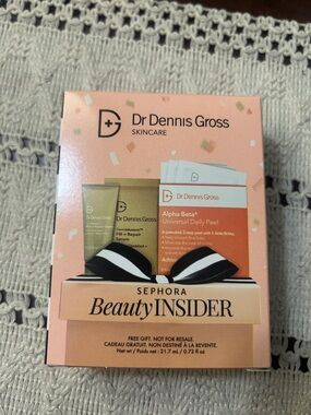 Dr Dennis Gross Skincare Alpha Beta Universal Daily Peel - Peach Gift Set
